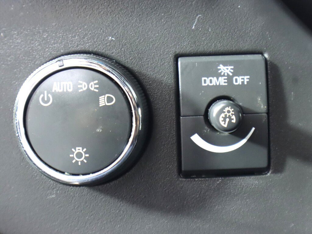 Used 2013 Chevrolet Express 1500 RWD image 11