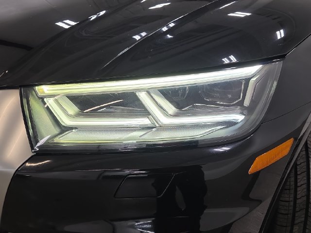 Used 2018 Audi Q5 2.0T Premium Plus w/ Premium Plus Package AWD/4WD image 29