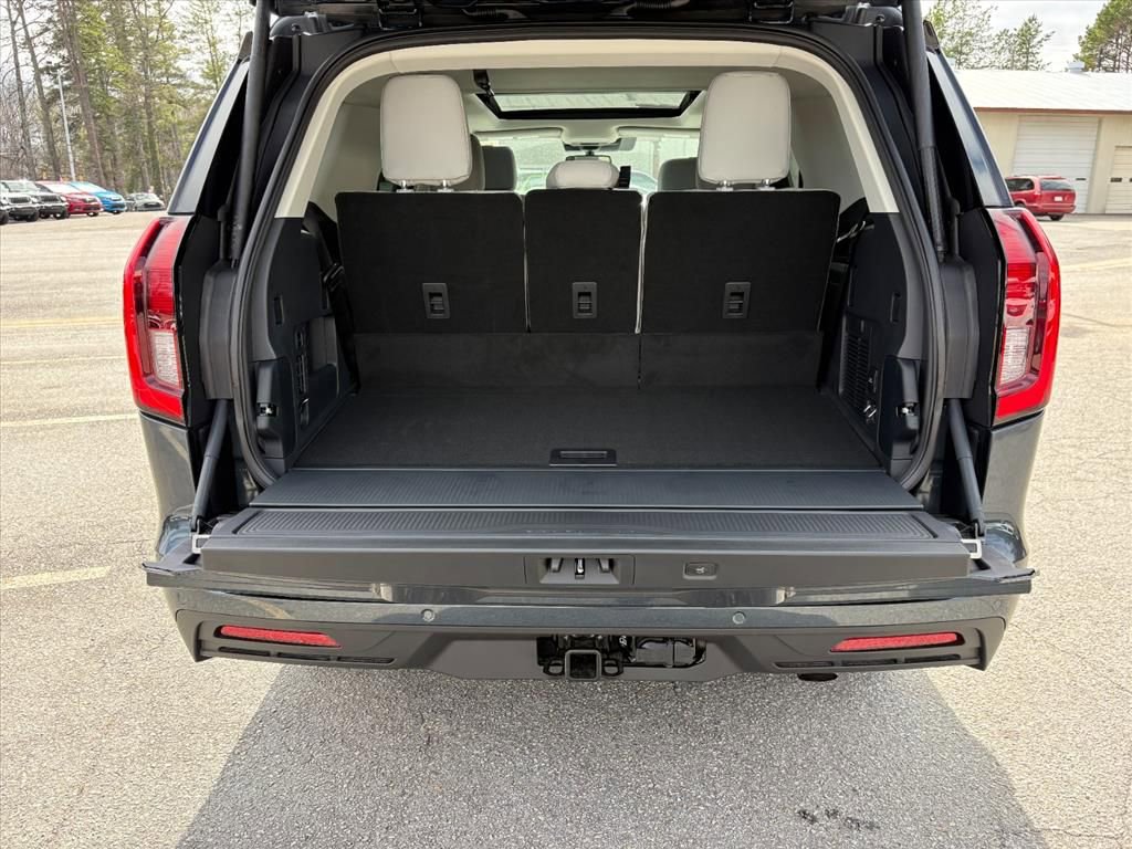 New 2026 Ford Expedition Active AWD/4WD image 23