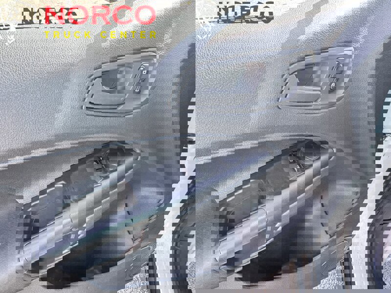 Used 2016 Ford Transit Connect XL image 19