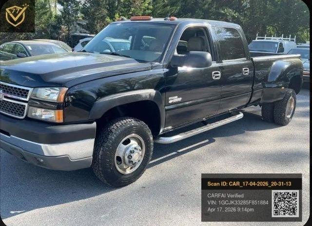 Used 2005 Chevrolet Silverado 3500 LT w/ Heavy-Duty Power Package image 40