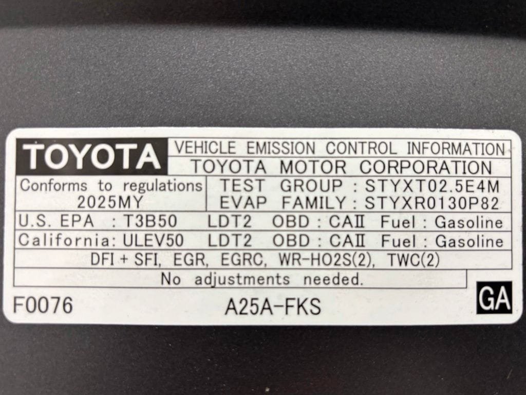 Used 2025 Toyota RAV4 XLE AWD/4WD image 67