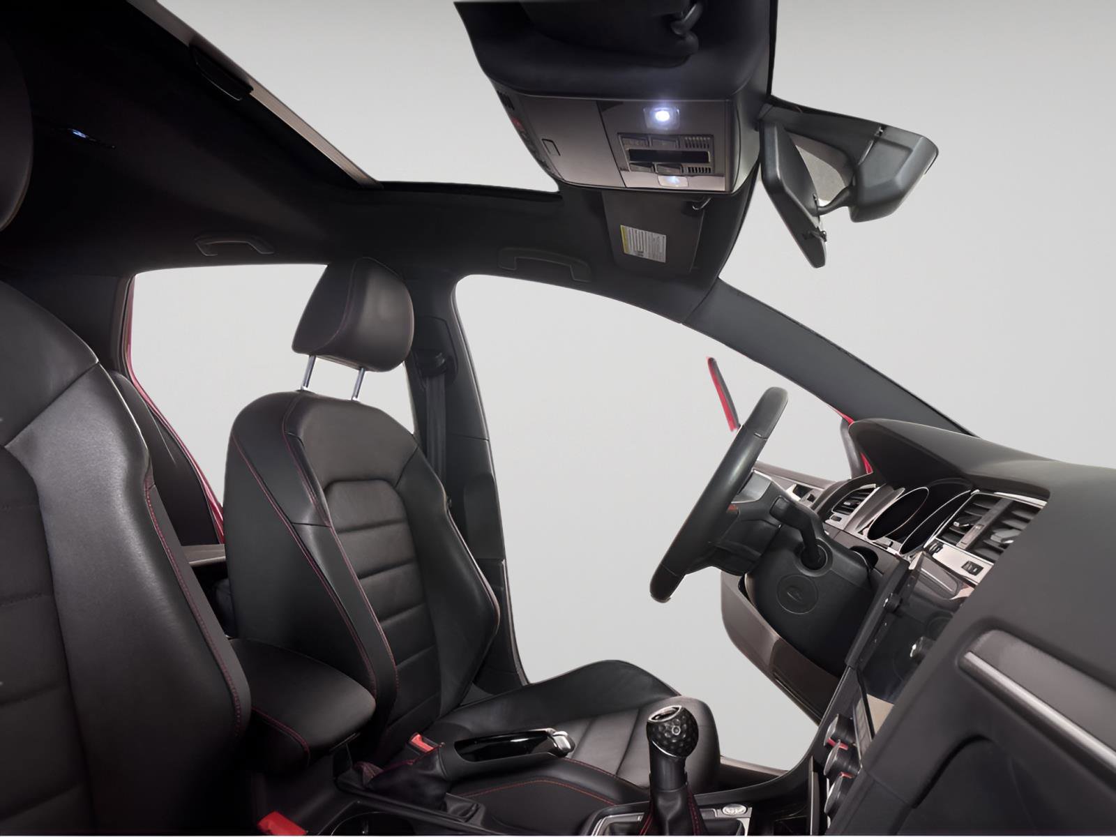 Used 2021 Volkswagen GTI SE image 21