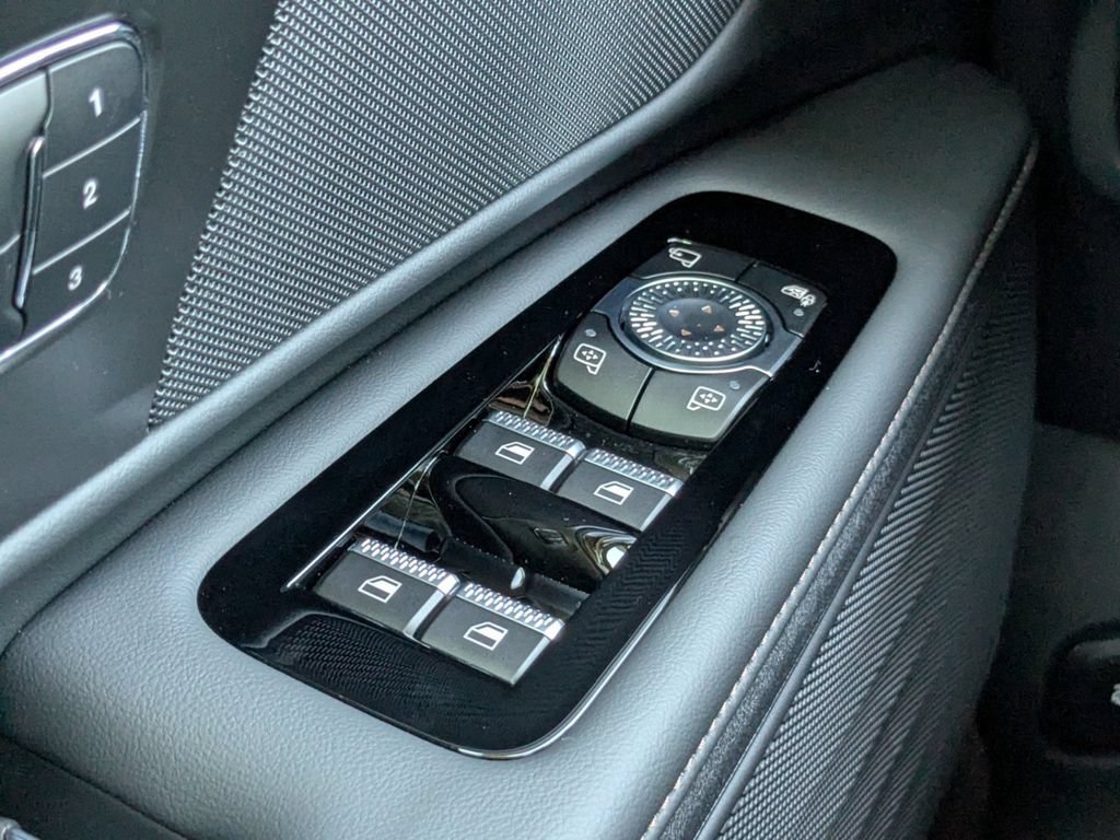 New 2026 Lincoln Nautilus Premier w/ Jet Appearance Package AWD/4WD image 27