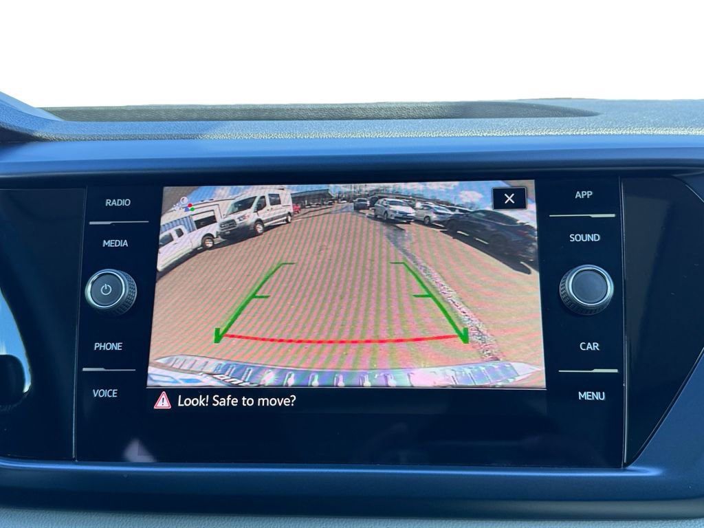 Used 2023 Volkswagen Taos SE w/ Panoramic Sunroof Package image 15