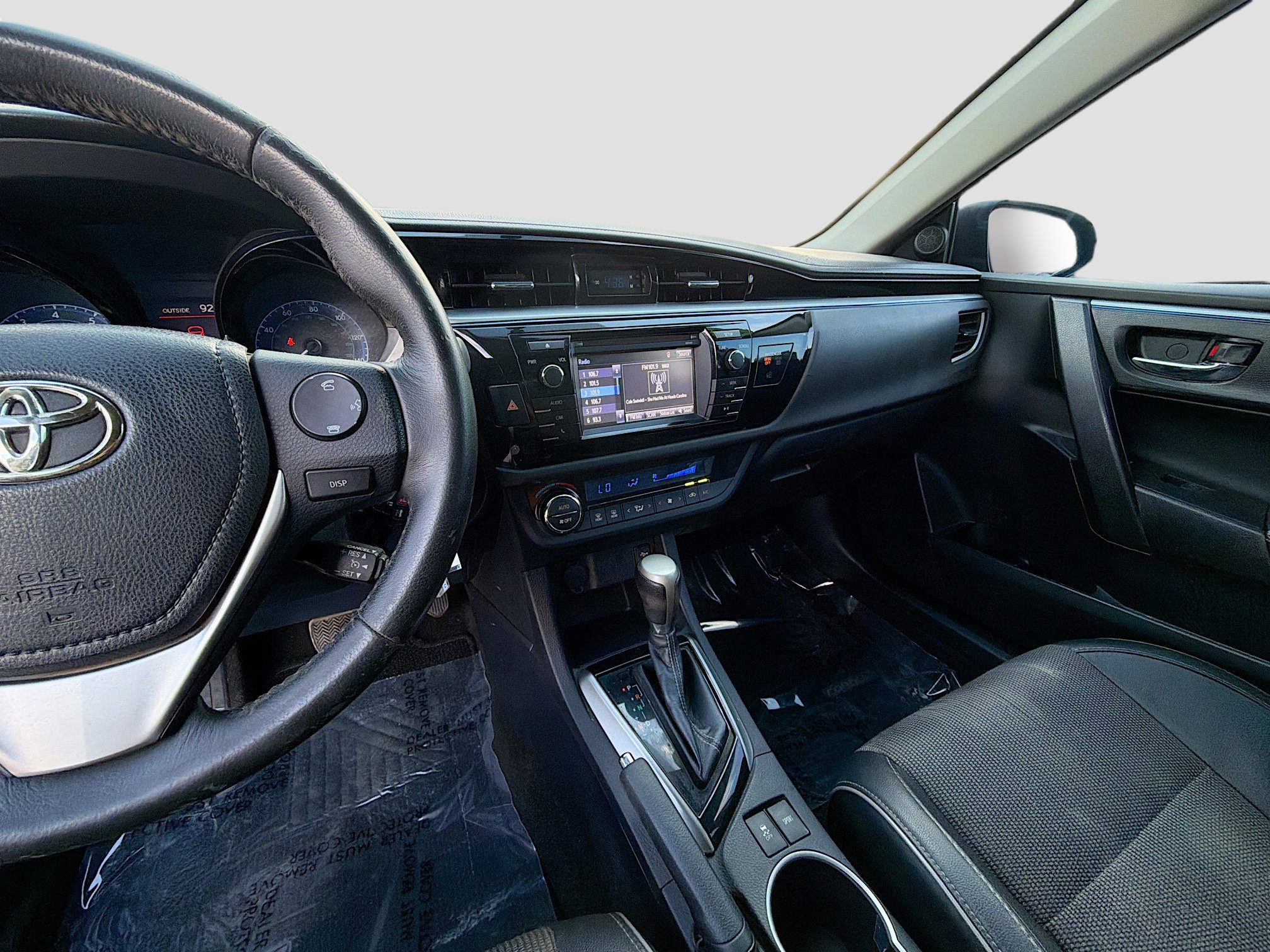 Used 2015 Toyota Corolla S image 23