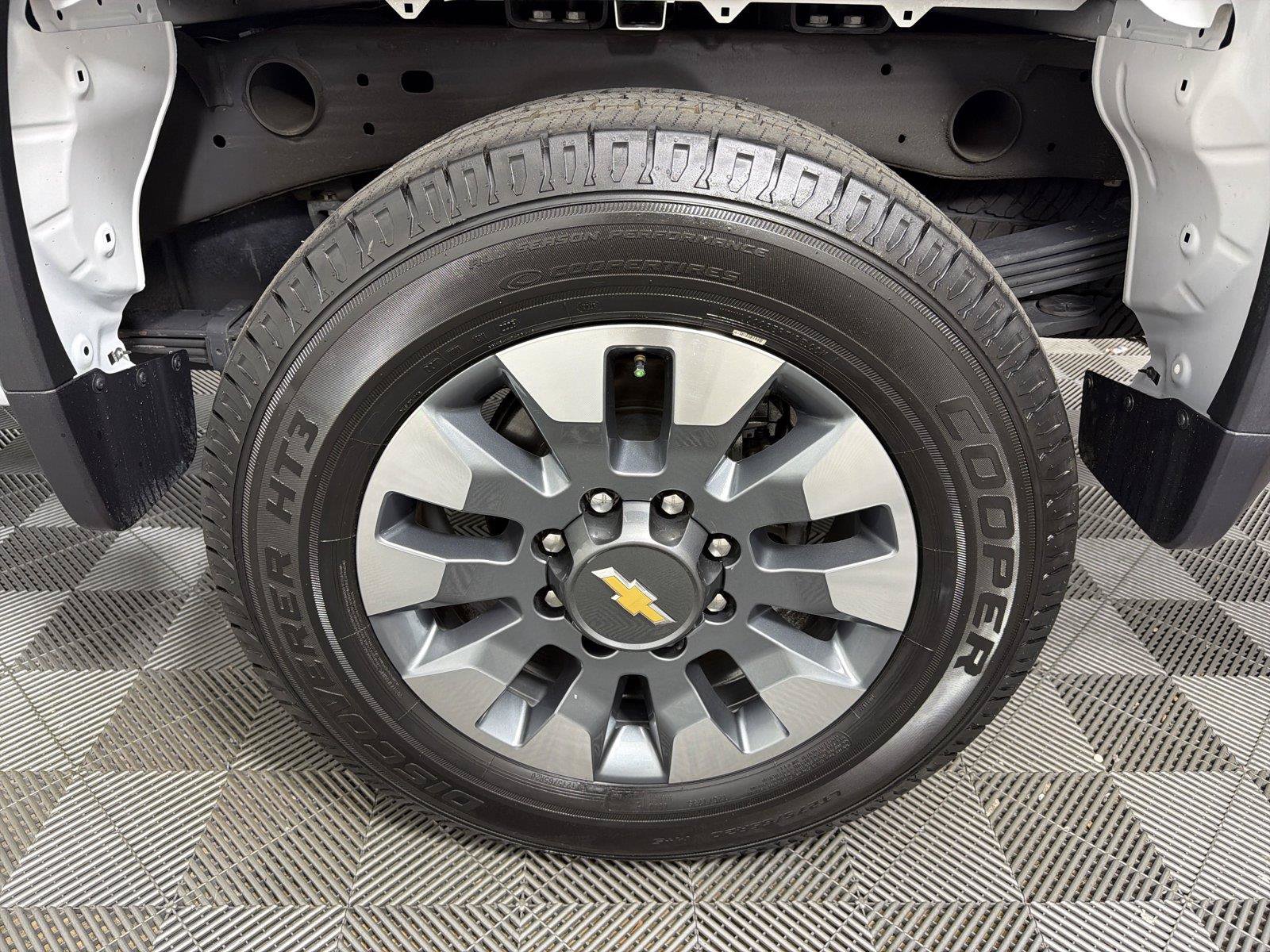 Used 2023 Chevrolet Silverado 2500 Custom w/ Custom Value Package AWD/4WD image 17