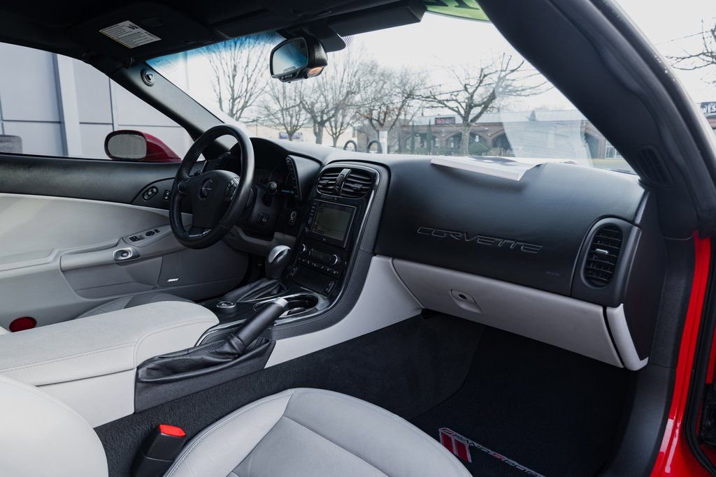 Used 2012 Chevrolet Corvette Grand Sport w/ 3LT Preferred Equipment Group image 19