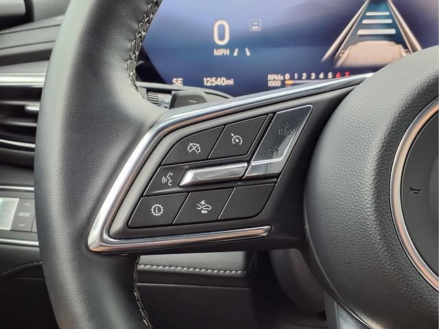 Certified 2025 Buick Enclave Preferred FWD image 12