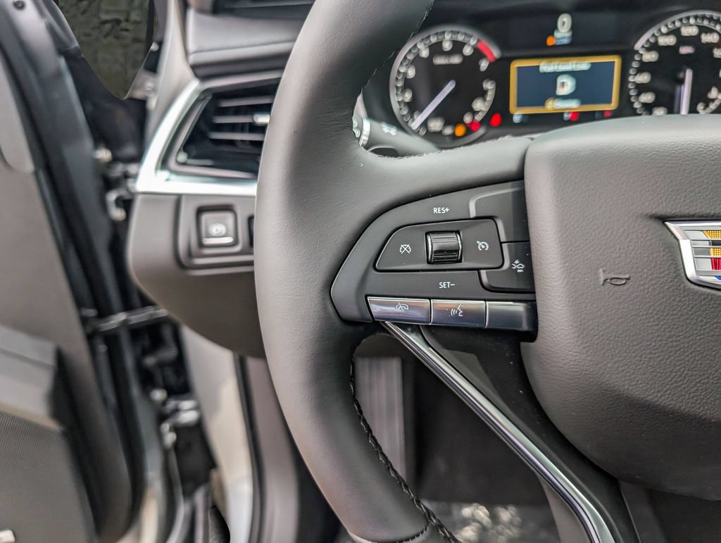 New 2025 Cadillac XT6 Luxury FWD image 27