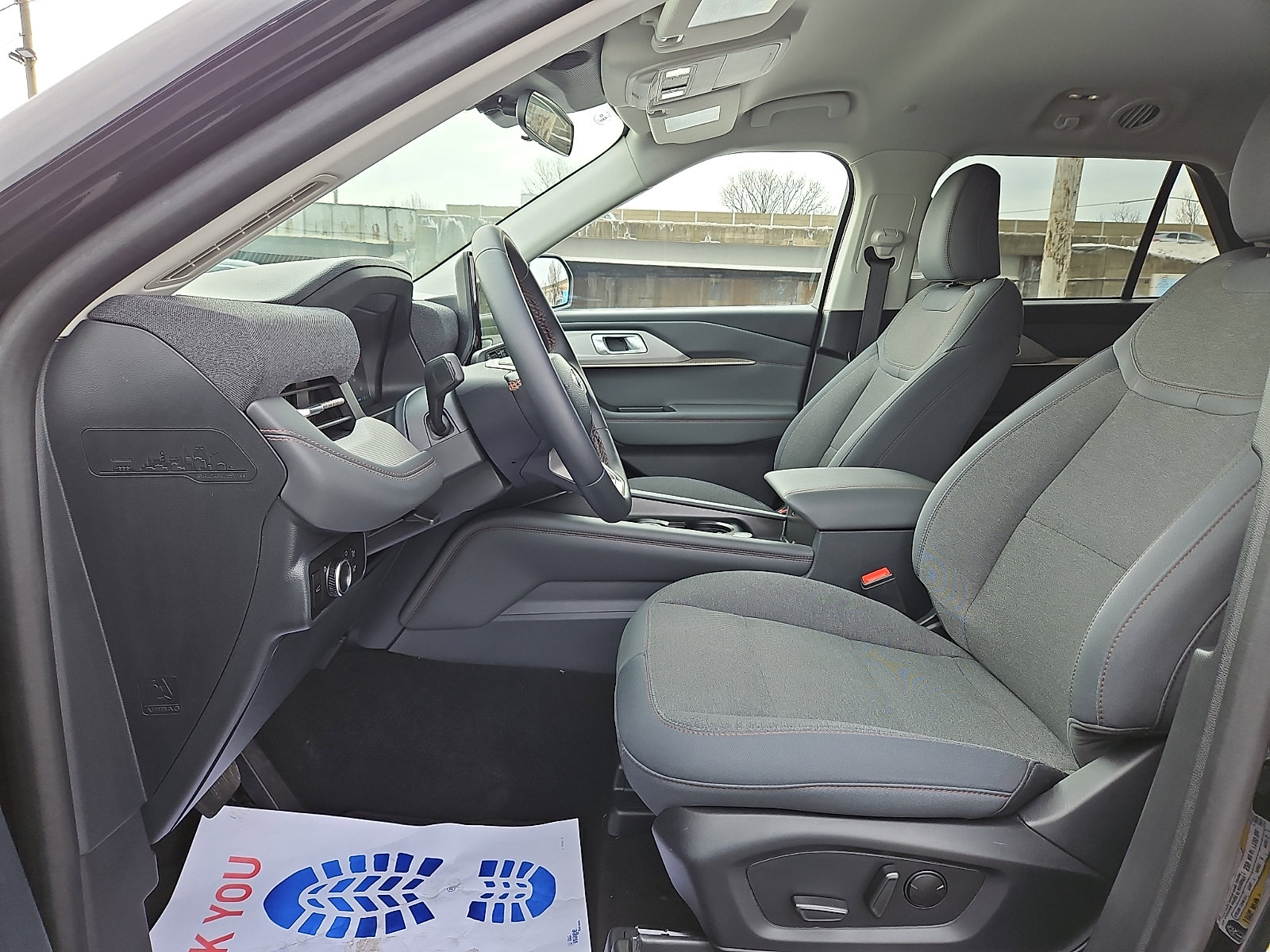 Used 2025 Ford Explorer Active image 13