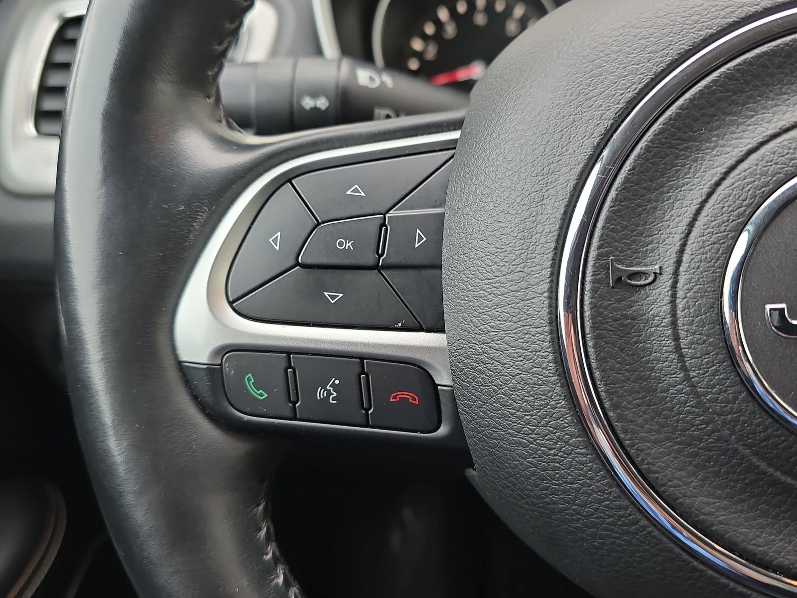 Used 2018 Jeep Compass Sport w/ Tech Group image 19