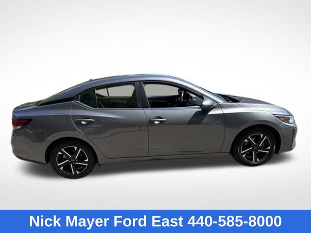 Used 2024 Nissan Sentra SV FWD image 9