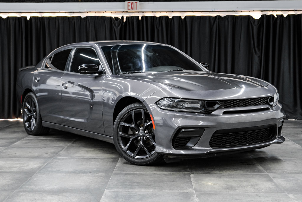 Used 2021 Dodge Charger SXT w/ Blacktop Package RWD image 6