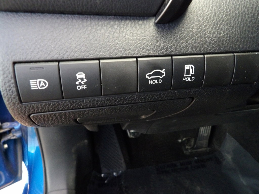 Used 2019 Toyota Camry LE image 26