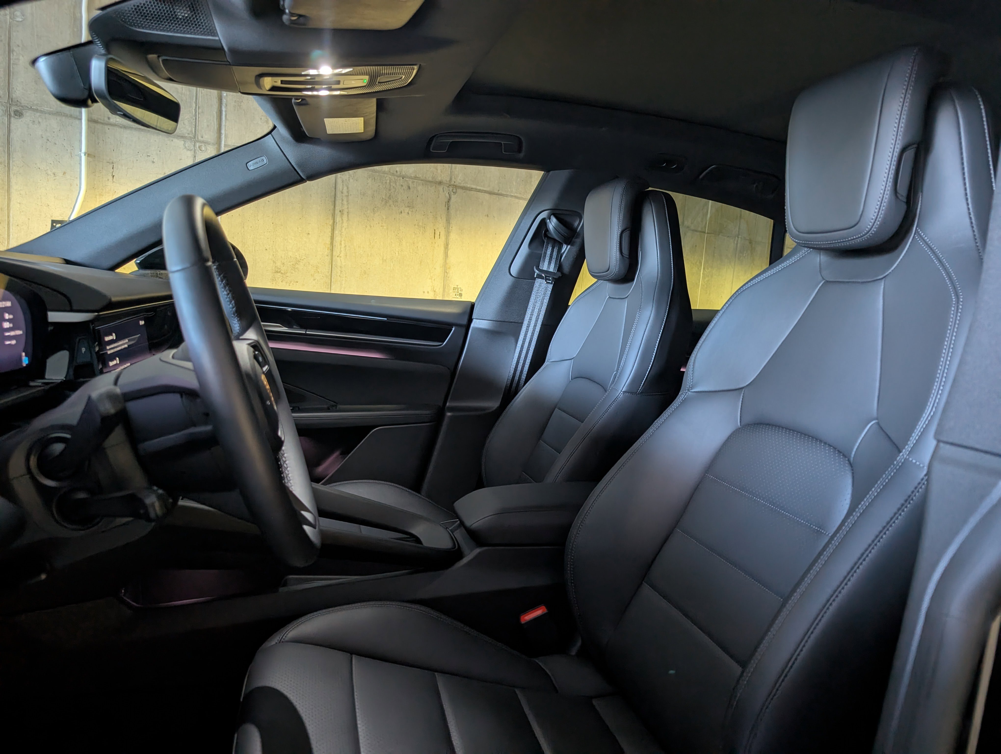 Used 2025 Porsche Macan Electric image 5