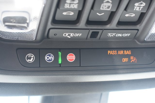 Used 2023 Buick Enclave Avenir w/ Avenir Technology Package image 32