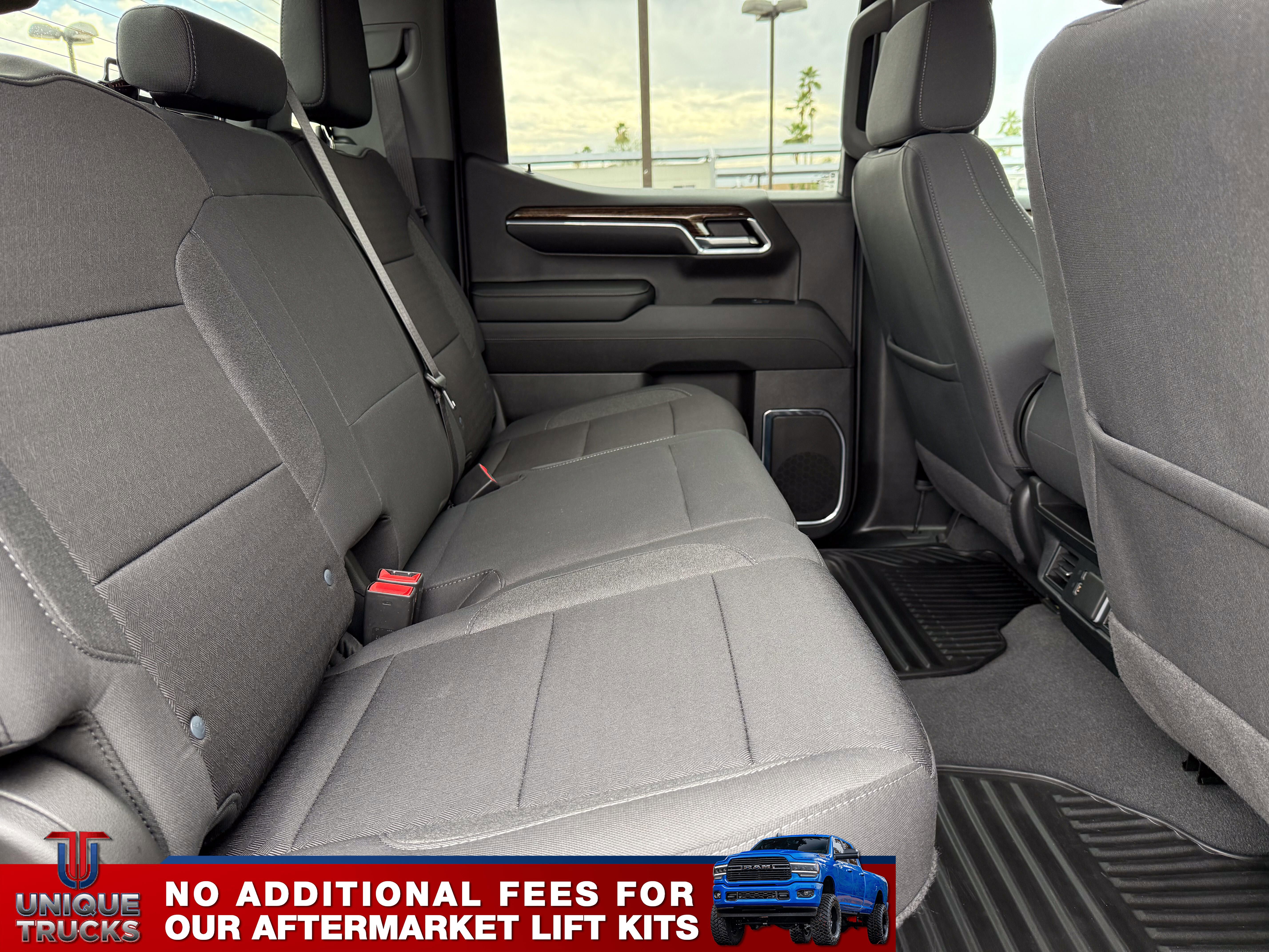 Used 2024 GMC Sierra 1500 SLE image 25