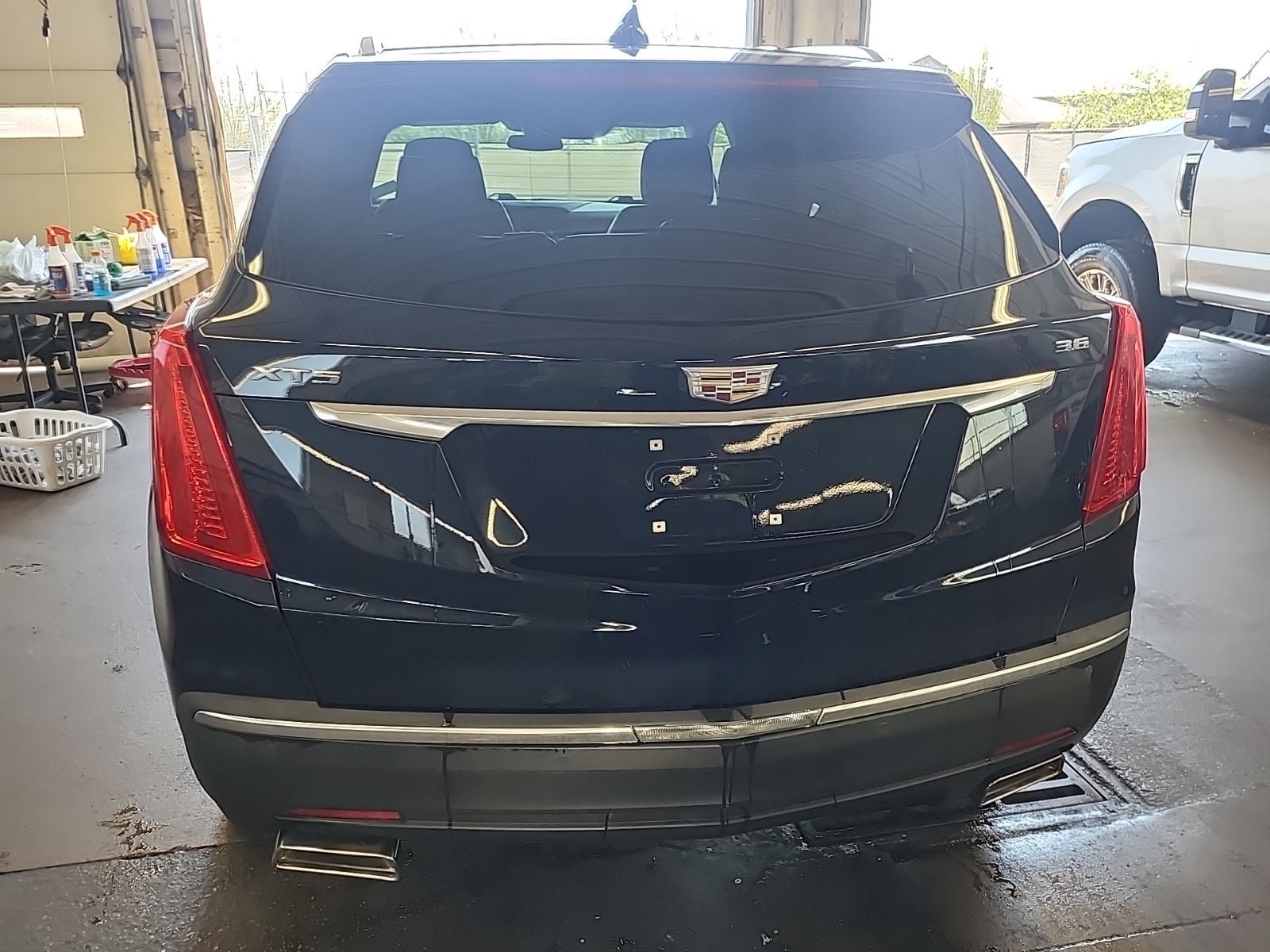 Used 2017 Cadillac XT5 Luxury FWD image 16