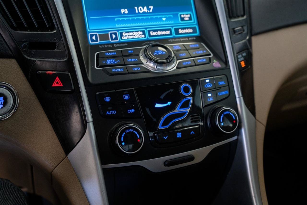 Used 2012 Hyundai Sonata Limited w/ Navigation Pkg FWD image 18