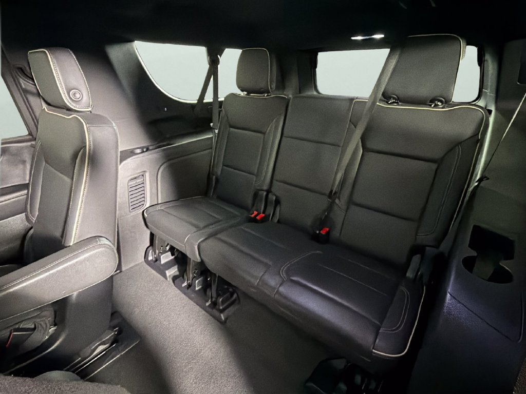 Certified 2025 Chevrolet Suburban Premier AWD/4WD image 29
