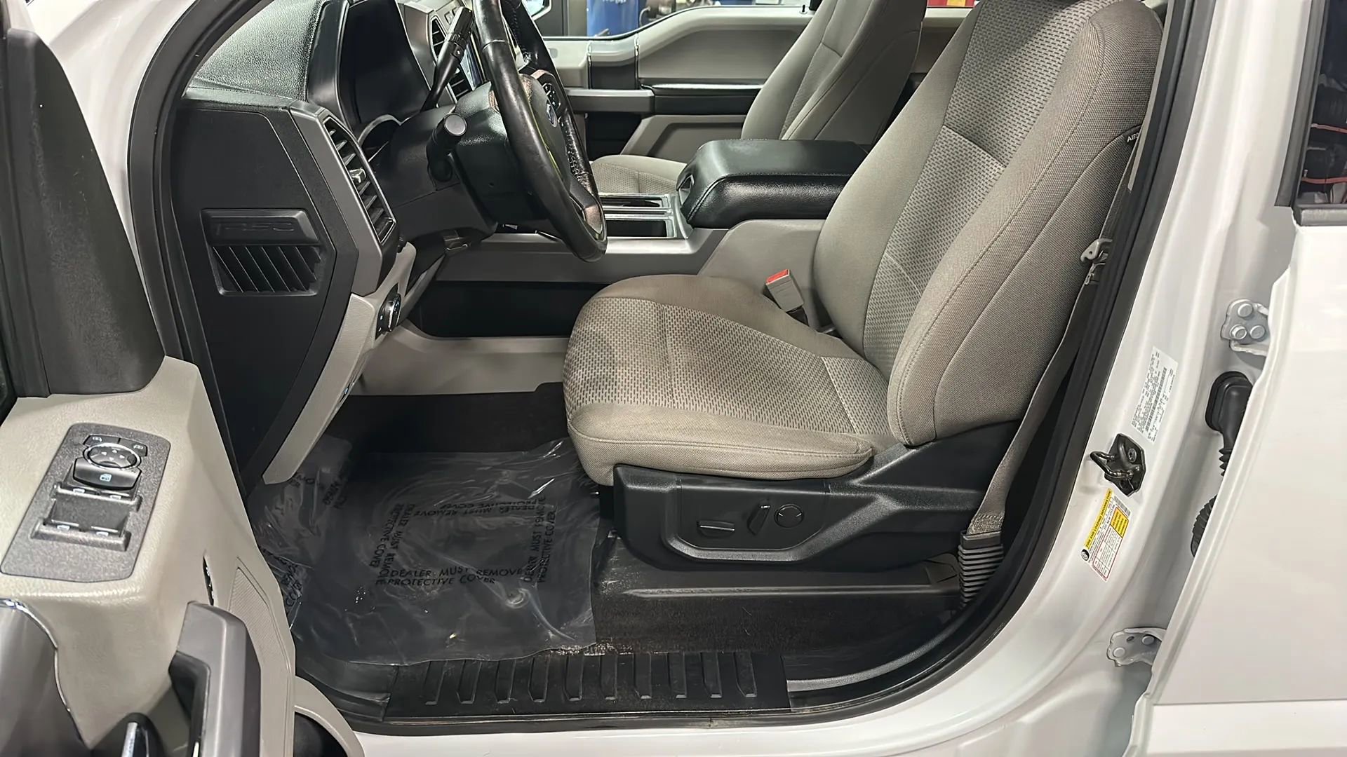 Used 2019 Ford F150 XLT w/ Equipment Group 302A Luxury image 9