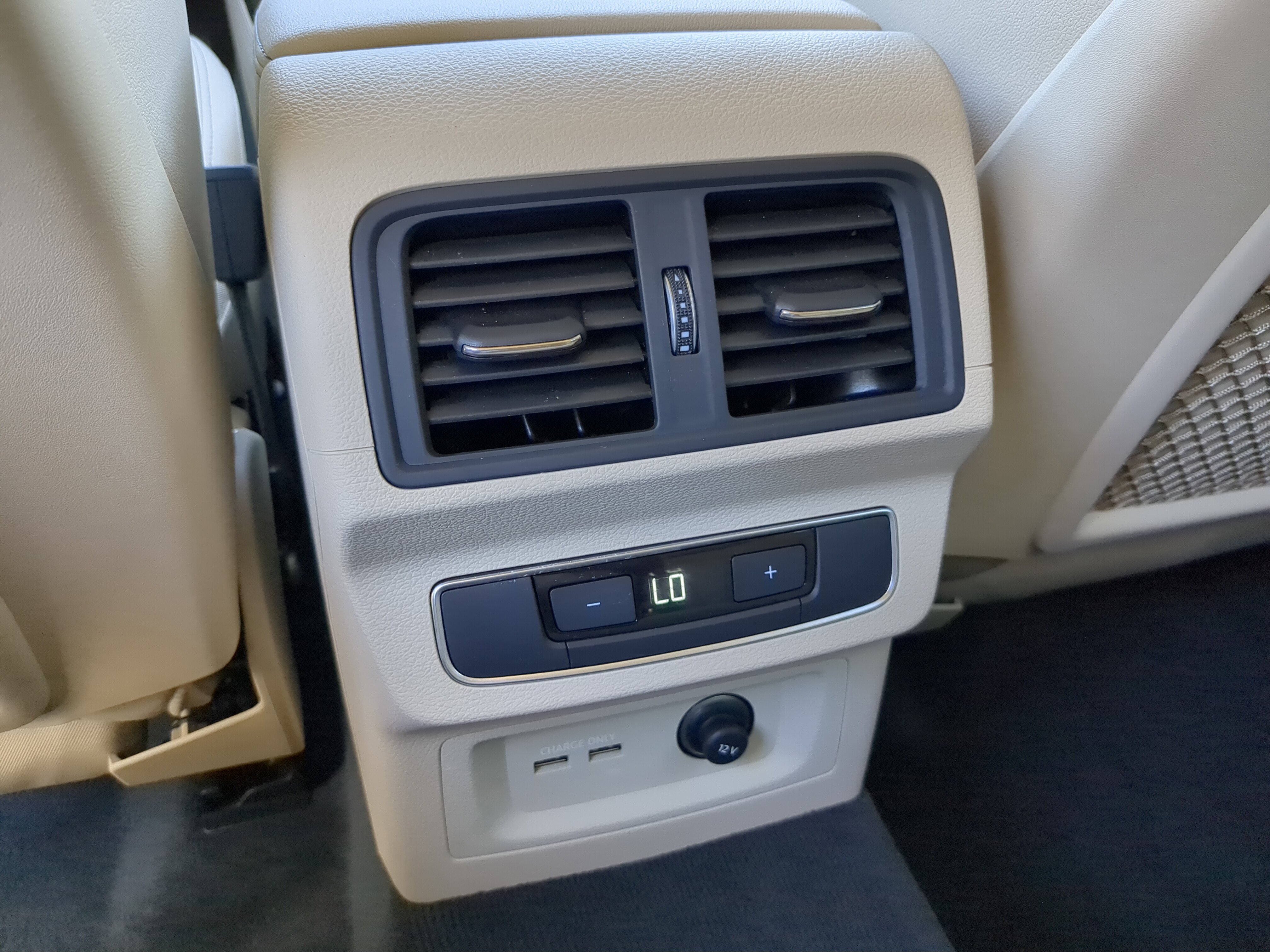 Certified 2025 Audi Q5 2.0T Premium Plus image 16