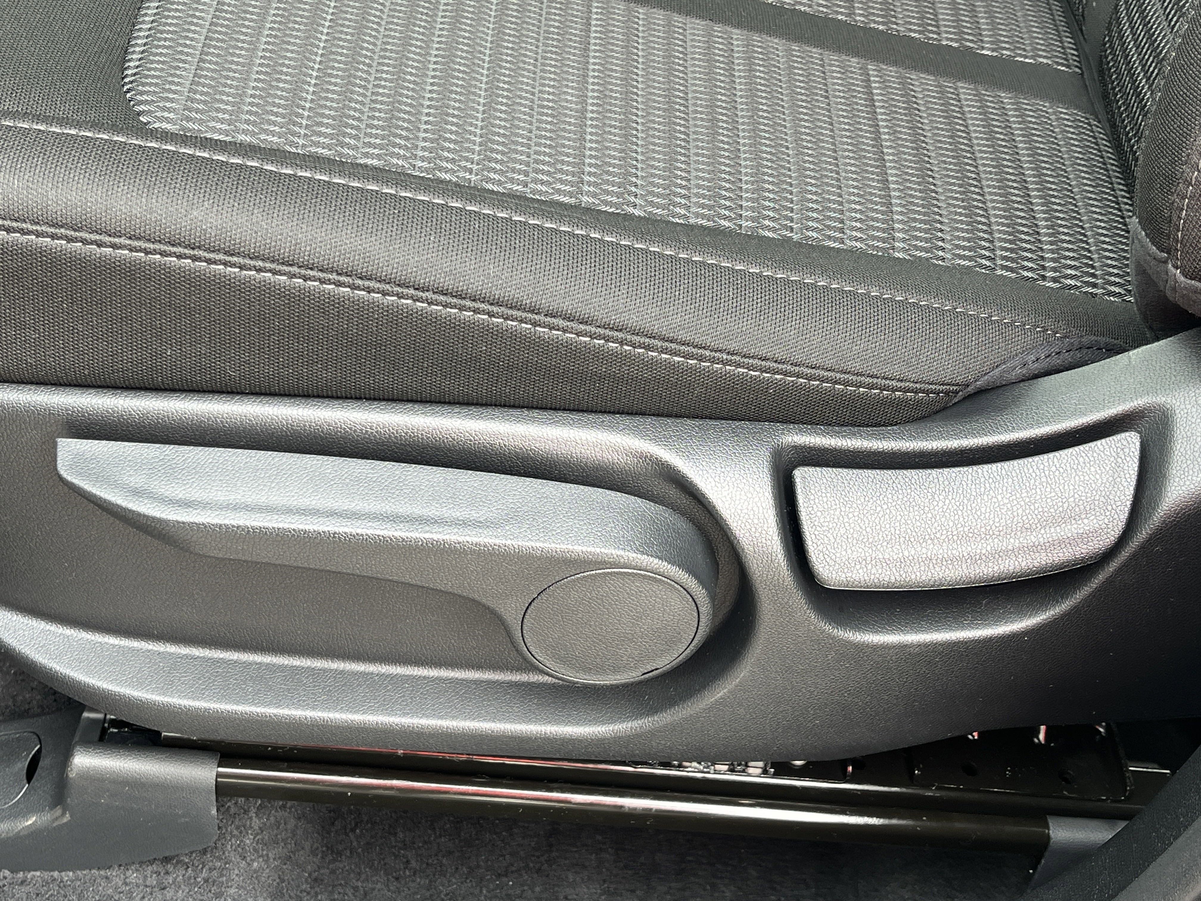 New 2025 Kia Sorento LX image 19