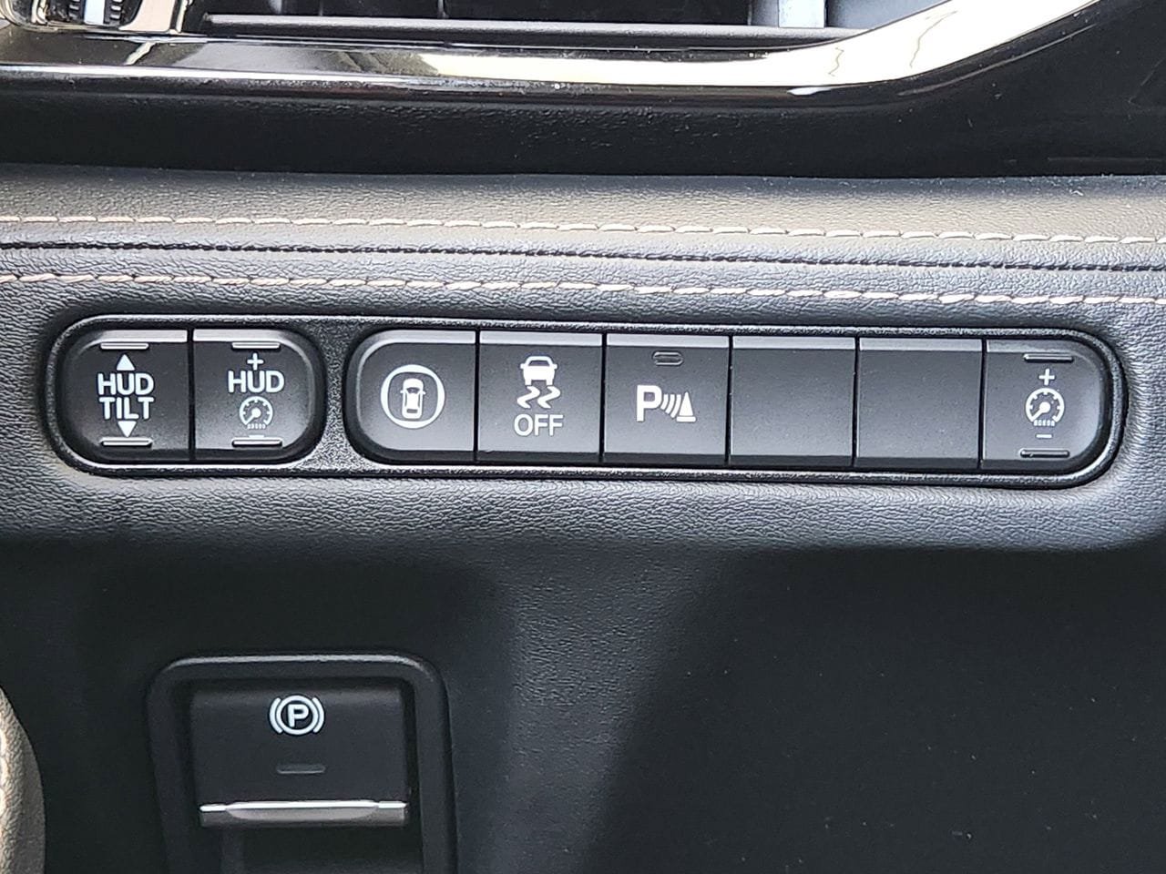Used 2022 Acura MDX SH-AWD w/ Advance Package image 21