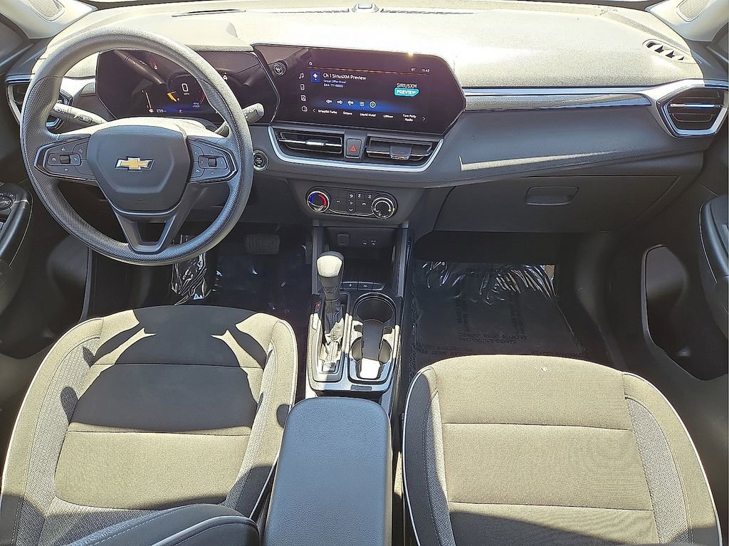 Used 2024 Chevrolet TrailBlazer LS FWD image 15