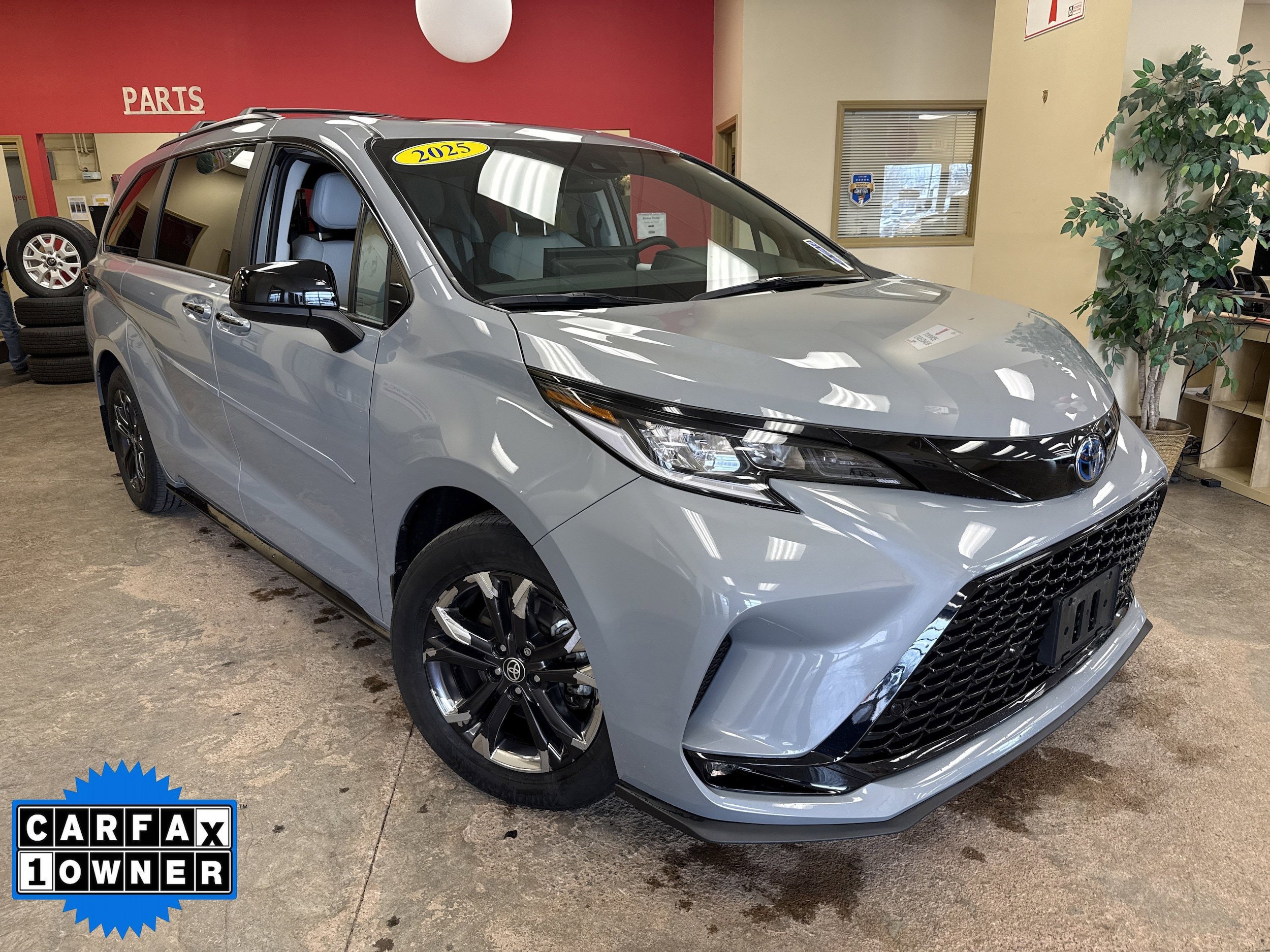 Used 2025 Toyota Sienna XSE w/ XSE Plus Package
