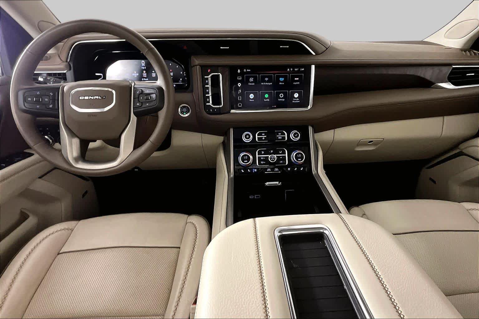Used 2023 GMC Yukon Denali w/ Max Trailering Package AWD/4WD image 15