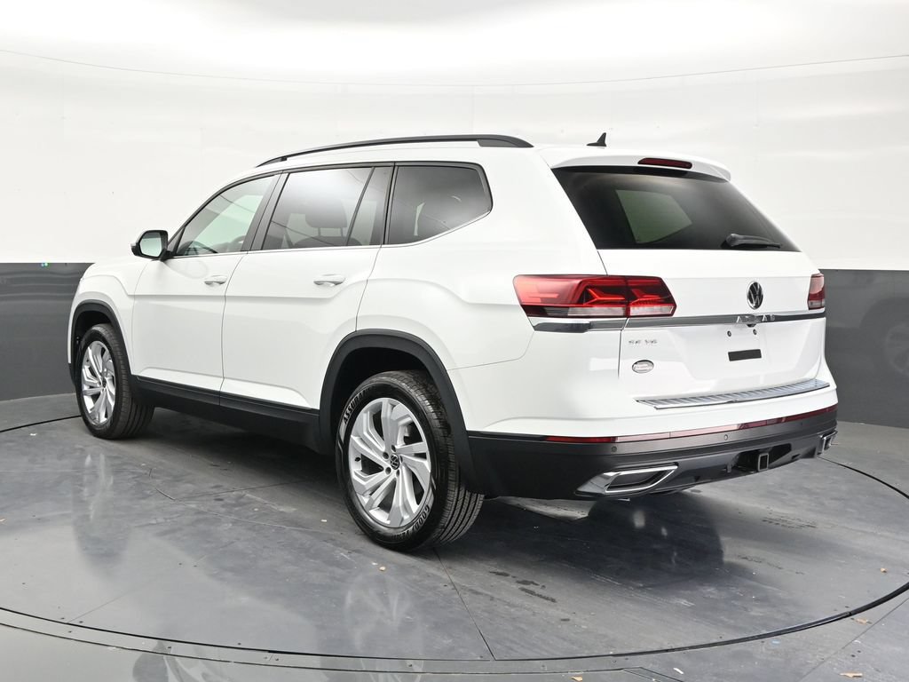 Used 2023 Volkswagen Atlas SE w/ Panoramic Sunroof Package FWD image 3