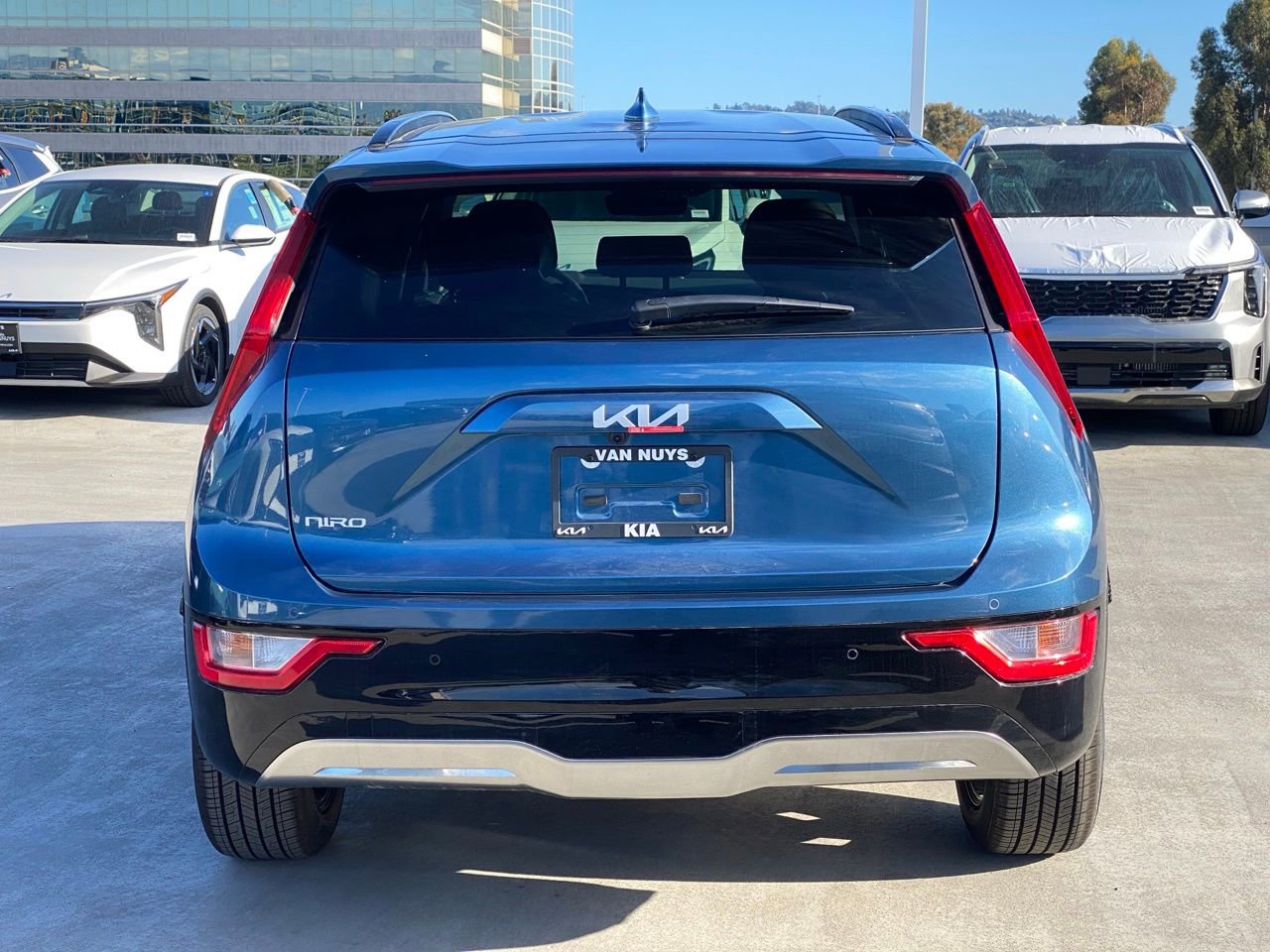 New 2026 Kia Niro Wind FWD image 5
