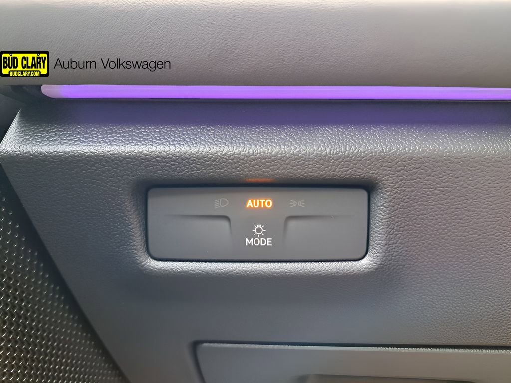 New 2026 Volkswagen Tiguan SE AWD/4WD image 25