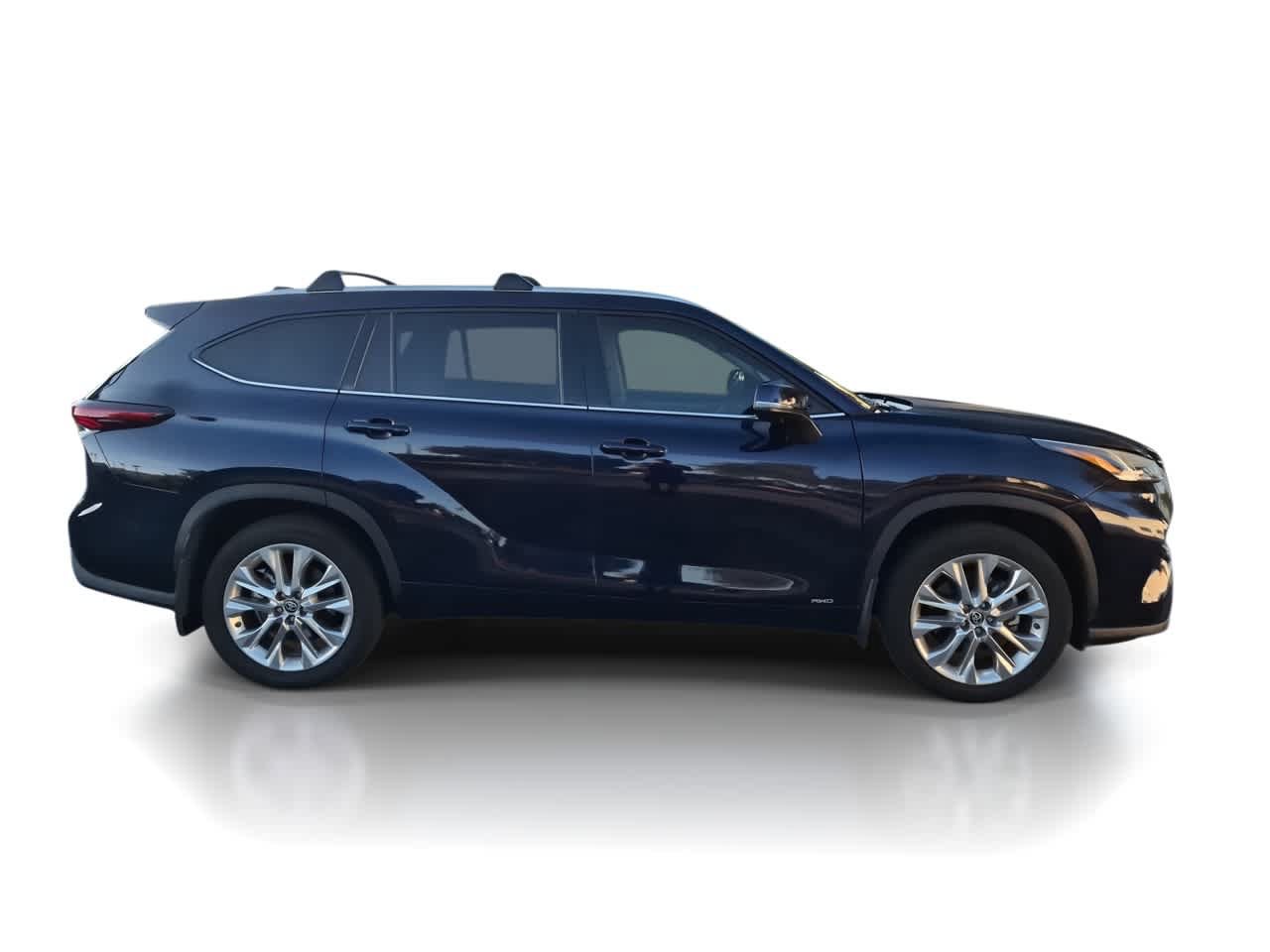 Used 2024 Toyota Highlander Limited AWD/4WD image 9