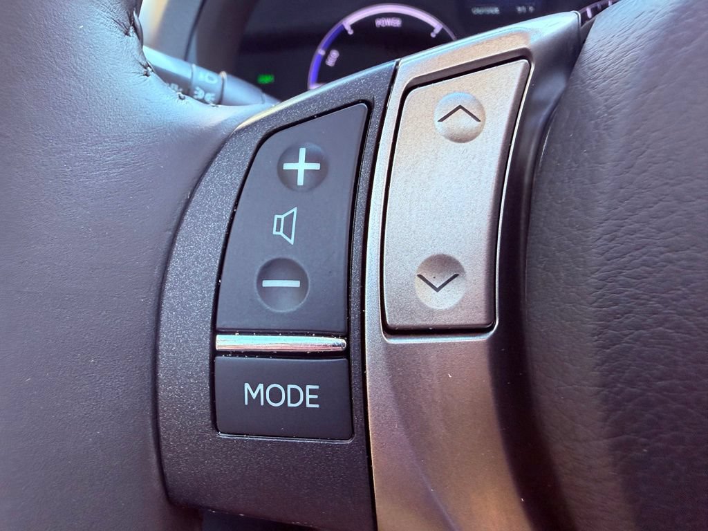 Used 2015 Lexus RX 450h AWD image 21