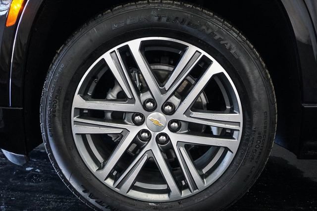 Used 2023 Chevrolet Traverse High Country image 5