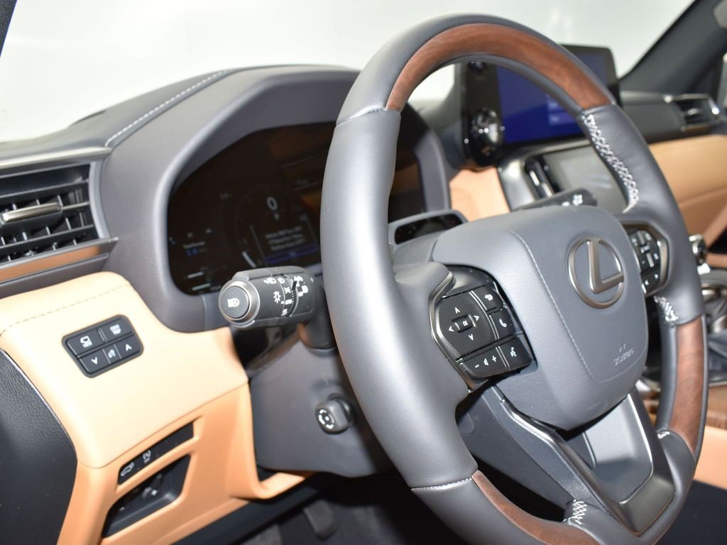 New 2026 Lexus LX 600 4WD w/ Luxury Package image 12