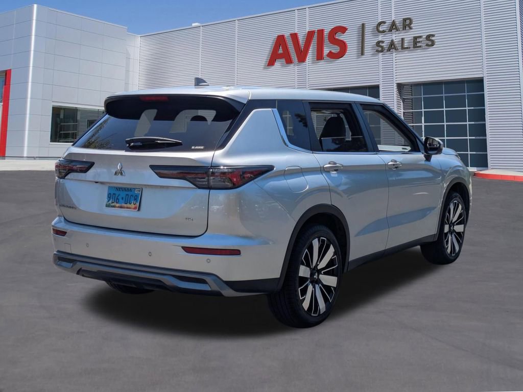 Used 2025 Mitsubishi Outlander SE AWD/4WD image 6