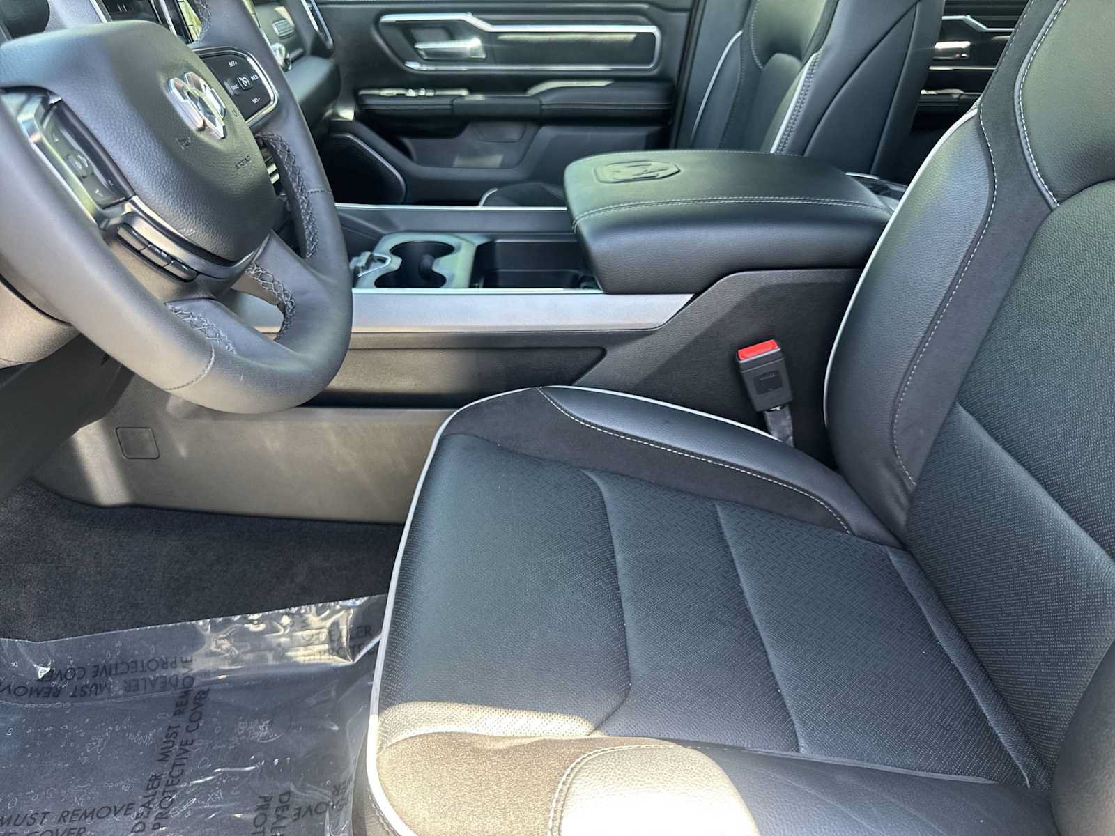 Used 2026 RAM 1500 Laramie AWD/4WD image 14