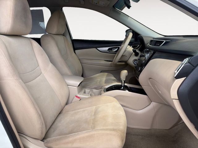 Used 2015 Nissan Rogue S image 13
