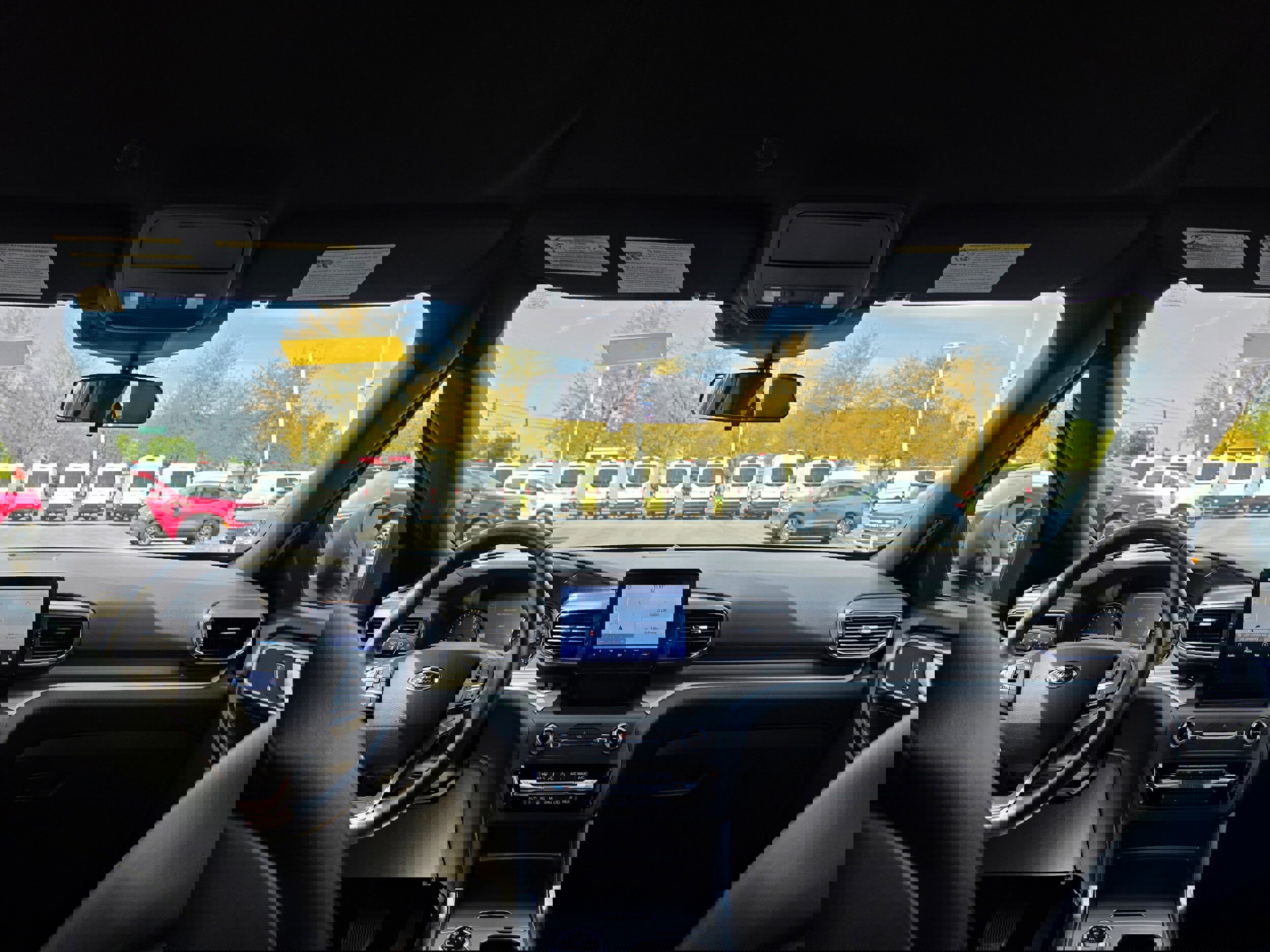 Used 2020 Ford Explorer XLT w/ Equipment Group 202A image 11