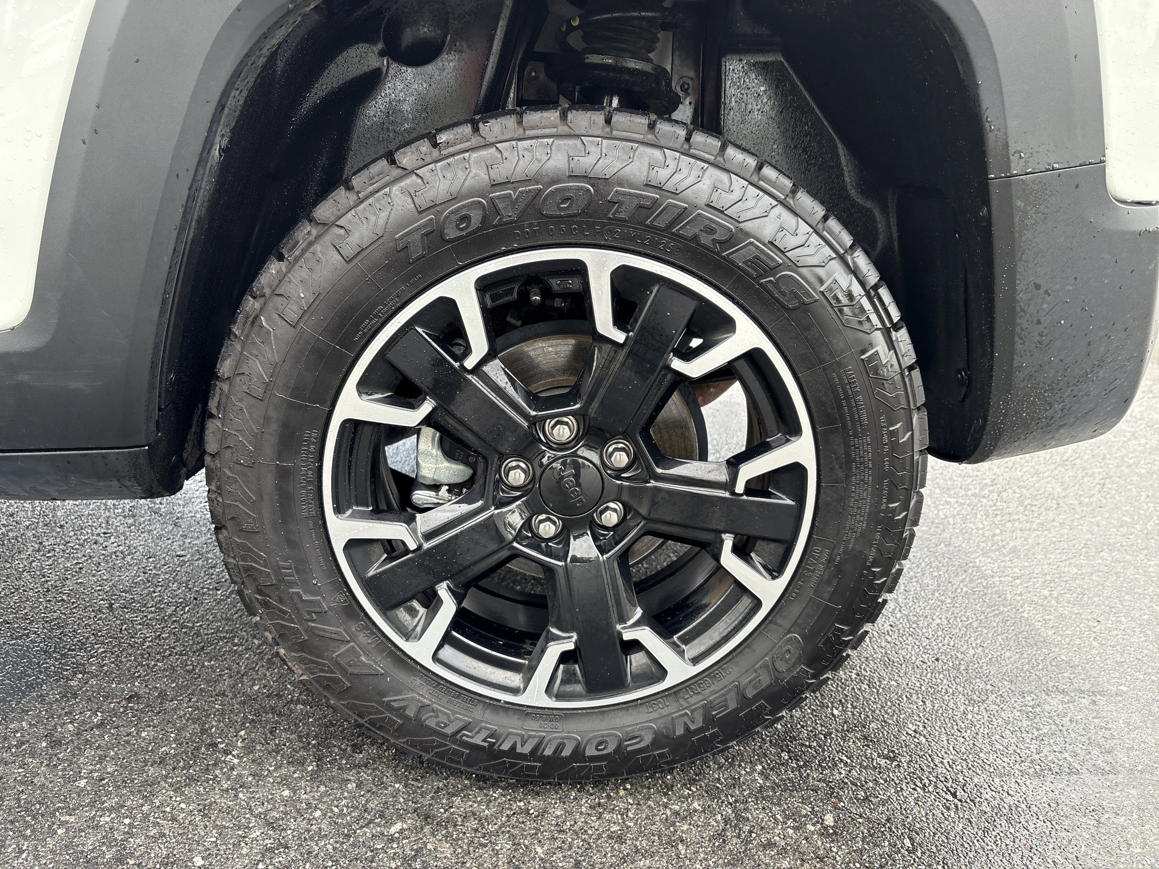 Certified 2023 Jeep Renegade Trailhawk AWD/4WD image 13