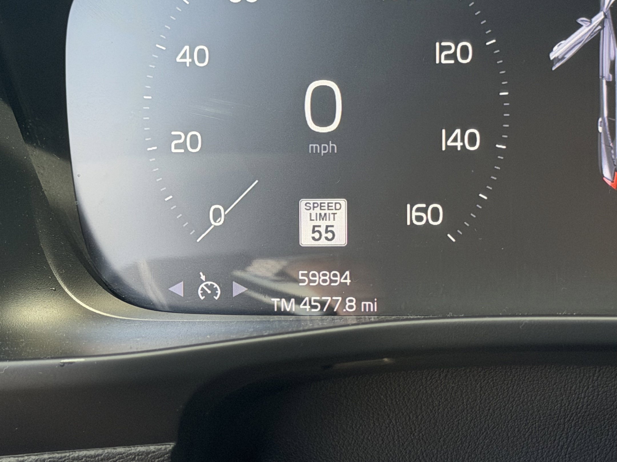 Used 2020 Volvo XC40 T5 Momentum w/ Protection Package Premier AWD/4WD image 17