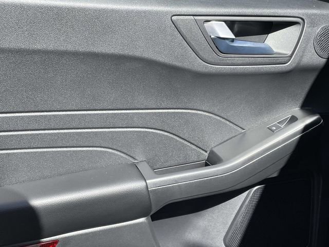 New 2025 Ford Escape SE w/ PHEV Premium Package FWD image 30