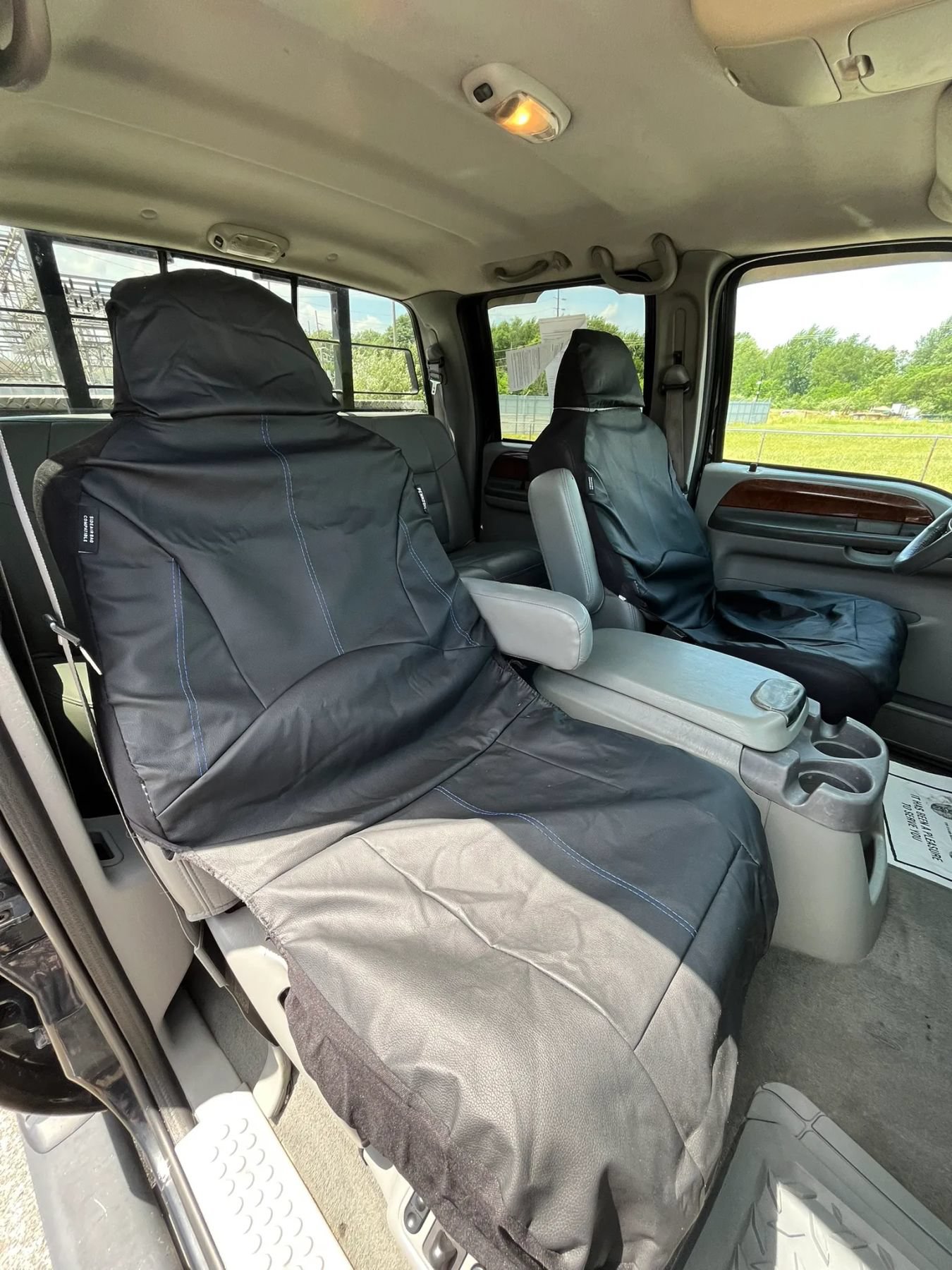 Used 2003 Ford F350 Lariat AWD/4WD image 10