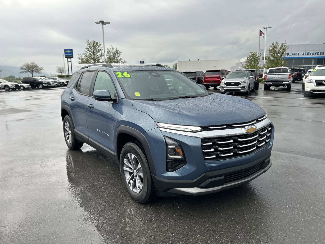 New 2026 Chevrolet Equinox LT w/ Convenience Package II AWD/4WD image 1