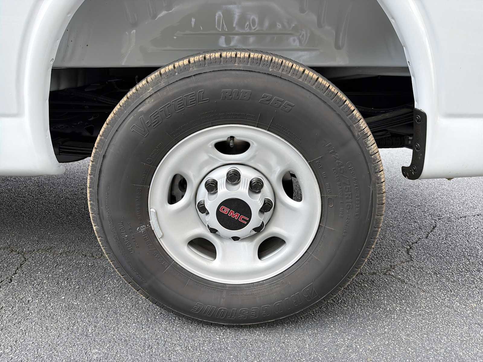 New 2025 GMC Savana 2500 w/ Driver Convenience Package image 21