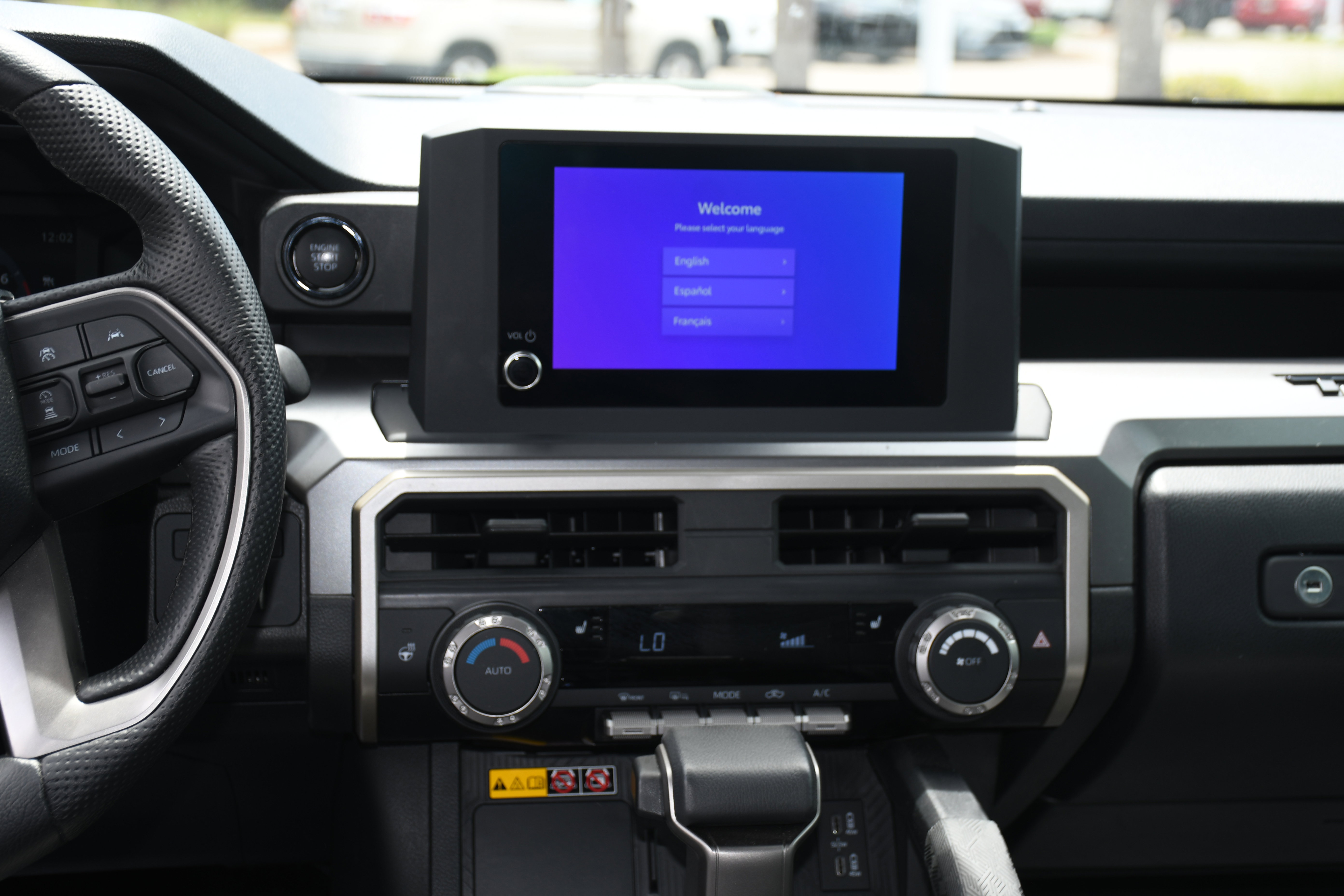 Certified 2024 Toyota Tacoma SR5 AWD/4WD image 16
